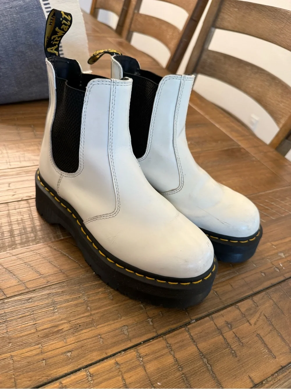 Dr. Martens 2976 Quad White Leather Platform Chelsea Boots Women’s Size 8 EU 39